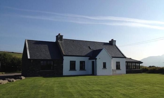 Waterville House | Stunning country cottage near Waterville