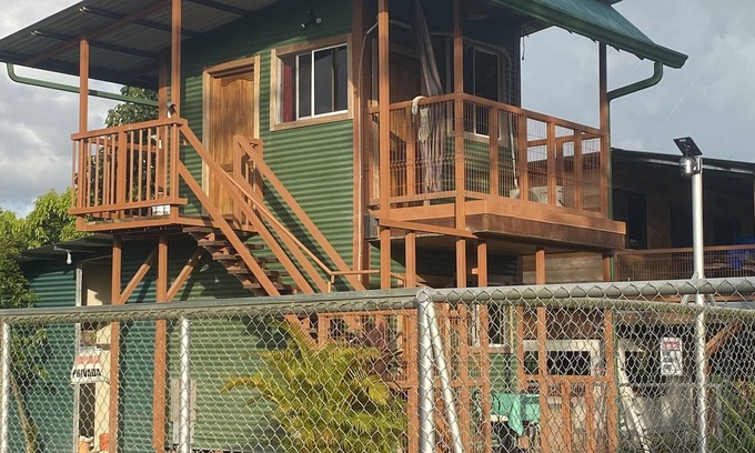 El Tanque House | Stunning Arenal volcano views from this Private Hideaway, AC, TV & 200Mbps wifi.