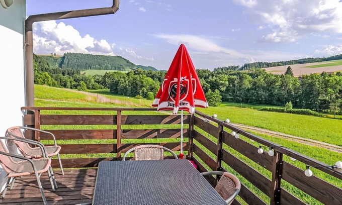 Starkov House | Stunning private villa with pool, WIFI, TV, patio, pets allowed, panoramic view and parking