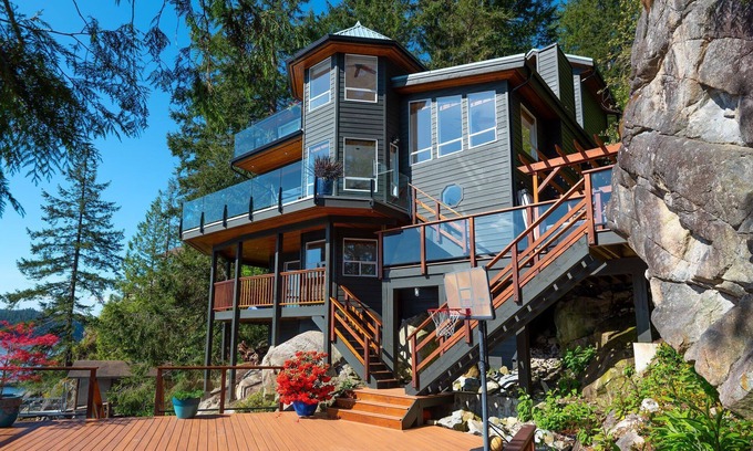District of North Vancouver House | Stunning Deep Cove Waterfront Estate