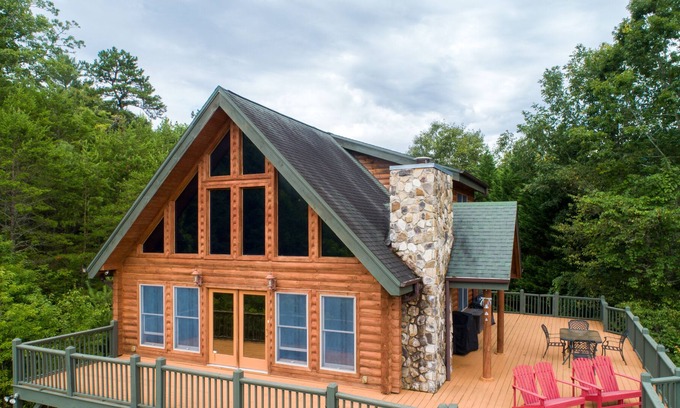 Otto Cabin | Stunning, dog-friendly cabin w/beautiful views, wrap-around deck, and gas grill