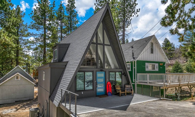 Green Valley Lake Cabin | Stunning dog-friendly cabin with pool table, washer/dryer & central AC
