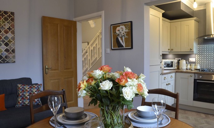 Dumfries House | Stunning Edwardian Townhouse Dumfries walking distance to town centre