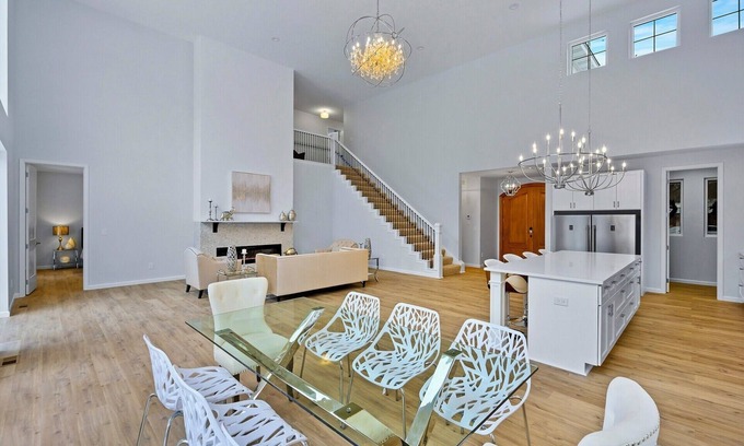 Plymouth House | Stunning Elegant Retreat. Central. New home!