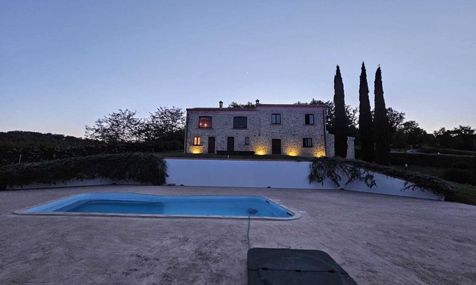Carunchio Villa | Stunning Farmhouse with a Pool -June Sale