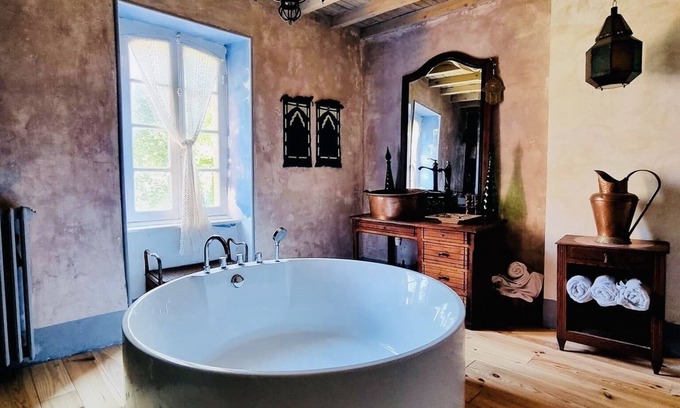 Saissac House | Stunning French house with chic luxury vibe - 5 bedroom /sleeps 8