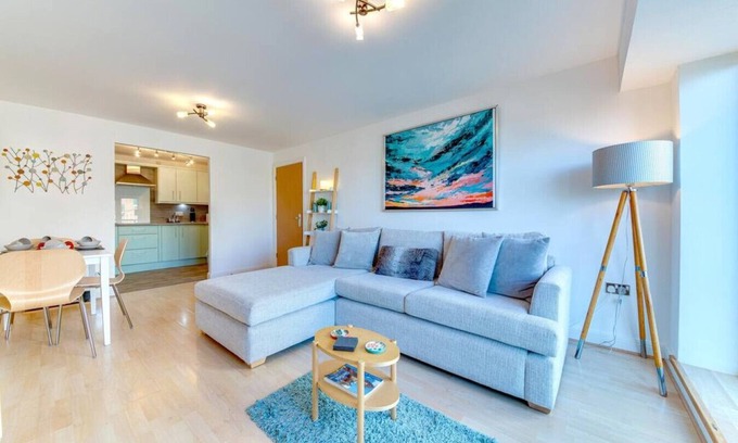 Sheffield City Centre Apartment | Stunning Central Space in the City 2BR 2BA