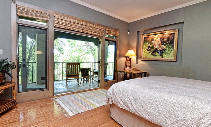 Canyon Lake House | Stunning Guadalupe Riverfront! Sleep to the sounds of a waterfall!
