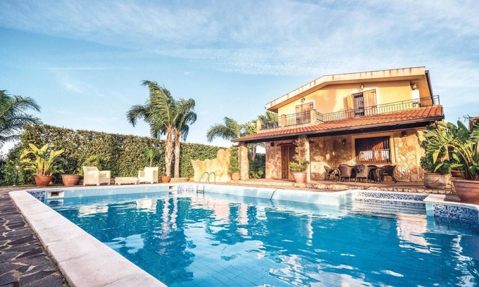 Torre Colonna-sperone House | Stunning home in Altavilla Milicia (PA)