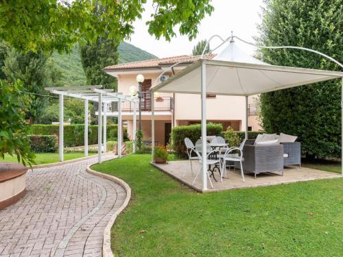 Foligno House | Stunning Holiday Home in Foligno with Sauna