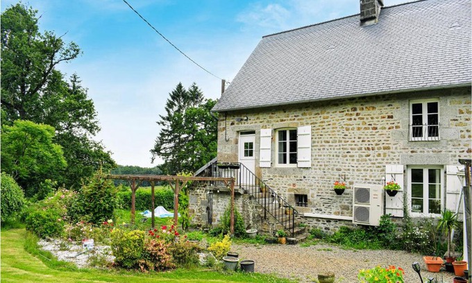 Saint-Sever-Calvados House | Stunning Home In Saint-Sever-Calvados