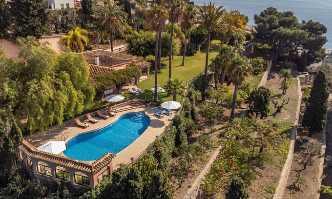 Velilla-Taramay House | Stunning home in Almuñecar