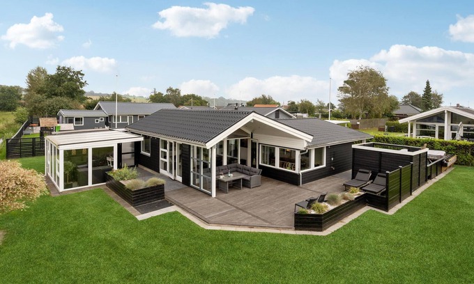 Broager House | Stunning home in Broager with WiFi