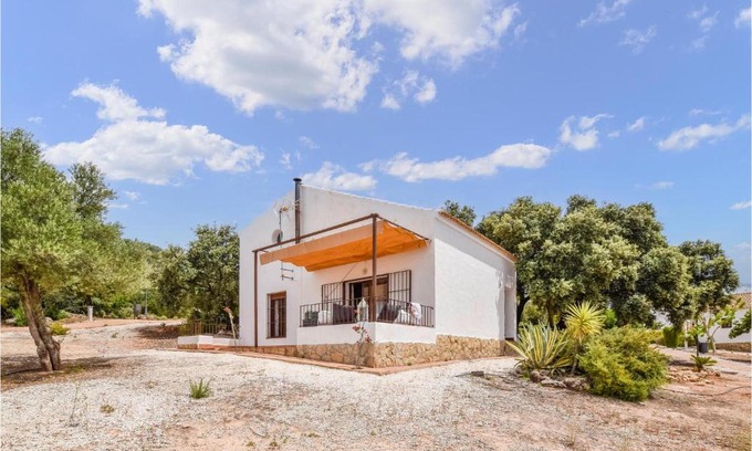 Estepa House | Stunning Home In Estepa With Wifi