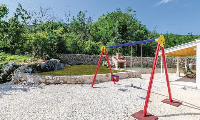 Gruda House | Stunning home in Gruda with WiFi