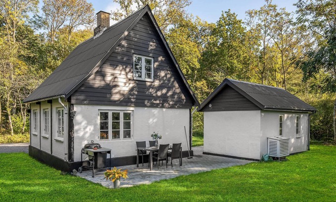 Gudhjem House | Stunning home in Gudhjem with WiFi