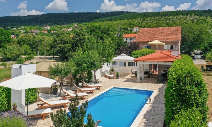 Donji Prolozac House | Stunning home in Prolozac Donji