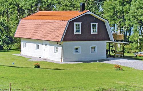 Stavsjo House | Stunning Home In Ljungby With Wifi