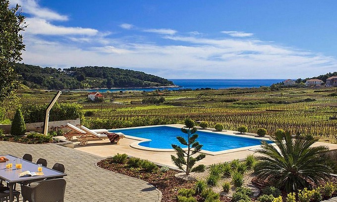 Vela Glavica House | Stunning home in Lumbarda