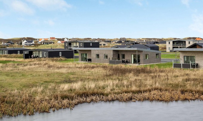 Sondervig House | Stunning home in Ringkøbing with WiFi
