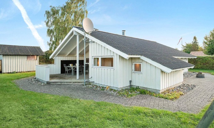 Strøby Ladeplads House | Stunning home in Strøby with WiFi