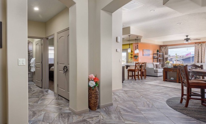 Mesquite House | Stunning home w/a beautiful view - 10 min or less to all Mesquite has to offer!
