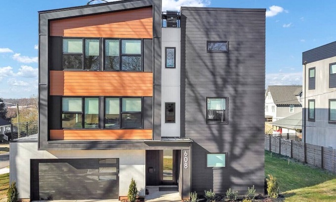 Charlotte House | Stunning Home with Pool/Outdoor Kitchen, Game Room, BBQ