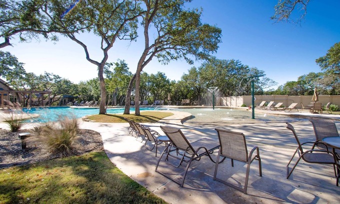 Boerne House | Stunning House in a Resort-Style Community 5 mins from Six Flags and La Cantera