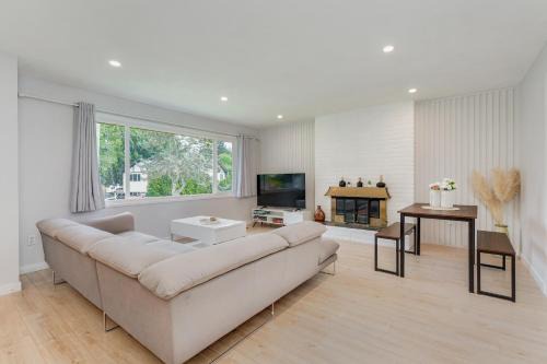 Victoria House | Stunning House In Victoria, BC