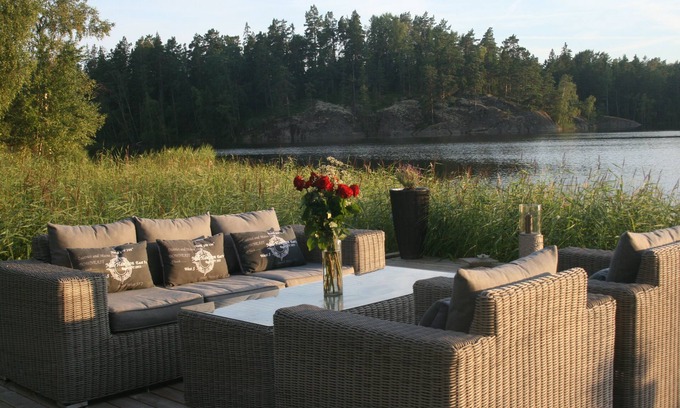 Ingaro House | Stunning house overlooking own lake just 25 min outside of Stockholm