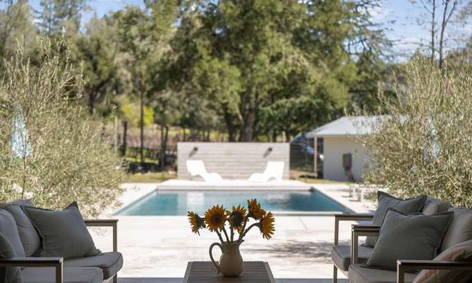 Angwin House | Stunning Howell Mountain Estate: 30-Day Minimum