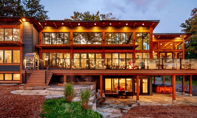 North Kawartha House | Stunning inside and out! Words don’t do it justice! Experience it for yourself!