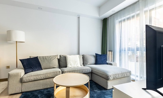 Kagithane Apartment | Stunning Istanbul Retreat 3 min to Kanyon Mall