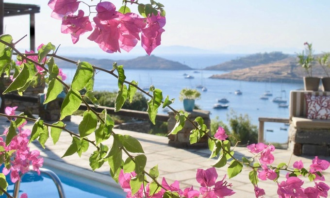 Vourkari Villa | Stunning Kea home with spectacular open views of the sunset and Vourkari bay.