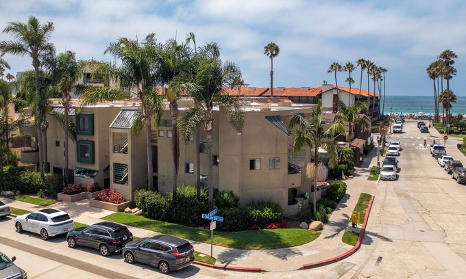 La Jolla Condo | Stunning La Jolla Shores Condo - Walk to Beach