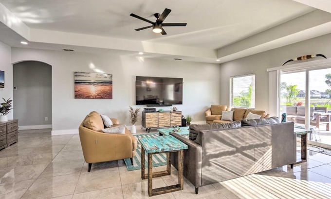 Laguna Vista House | Stunning Laguna Vista Retreat with Pool and Grill