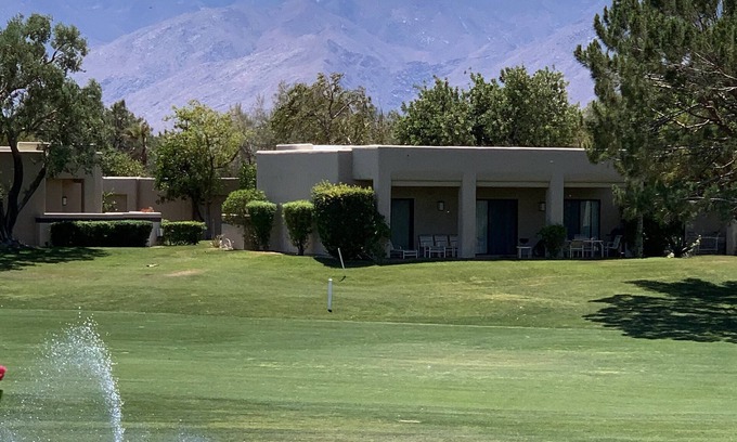Palm Springs Condo | Stunning lake, golf course and Mountain View’s.