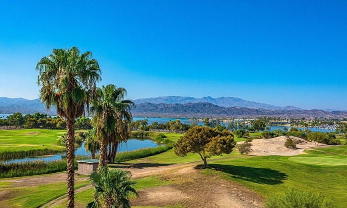 Lake Havasu City Condo | Stunning Lake Views! Short walk to London Bridge, Lake, Restaurants, and Shops!