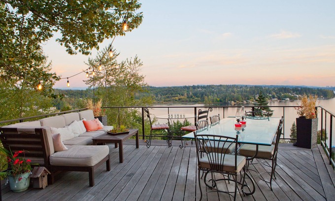 Inglewood-Finn Hill House | Stunning Lake Washington and Mount Rainier Views! Access to shared waterfront!