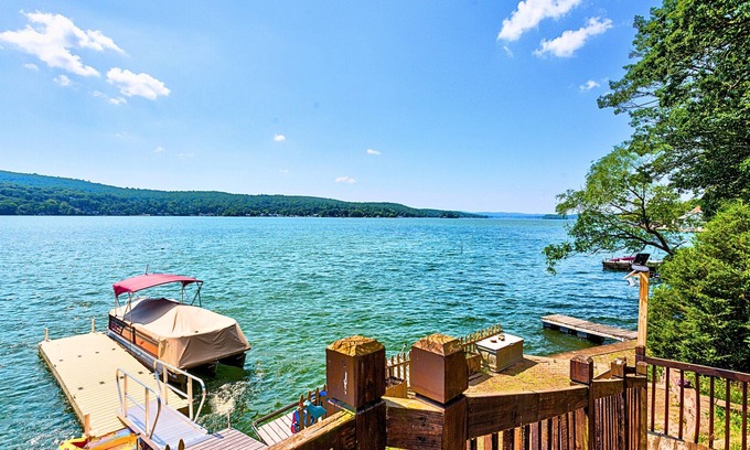 Sterling Forest House | Stunning Lakefront 3BD home w Private Dock & Patio