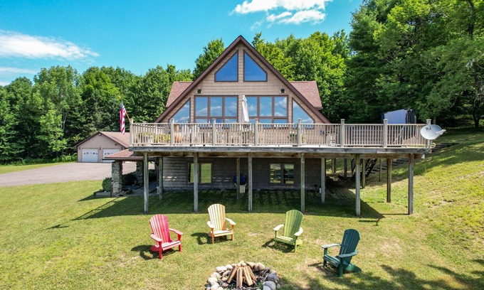 Ellicottville House | Stunning Lodge Retreat- Hot Tub with Amazing Views