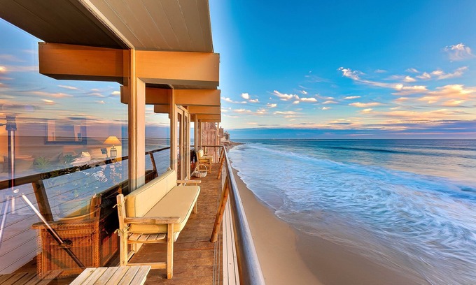 Malibu House | Stunning Luxury Oceanfront Beach Home w/ Large Deck + Endless Ocean Views