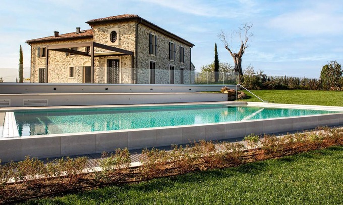 Castel San Pietro Terme Villa | Stunning luxury villa with pool