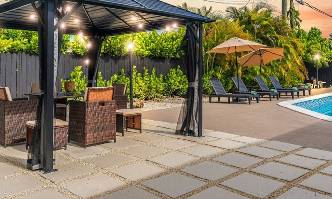 Olympia Heights House | Stunning Miami Heated Pool House - Perfect Gateway