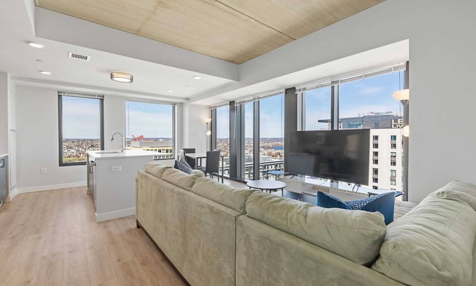 Assembly Square Apartment | Stunning Modern 3BR/2BA Apartment in Vibrant Assembly Square, Somerville