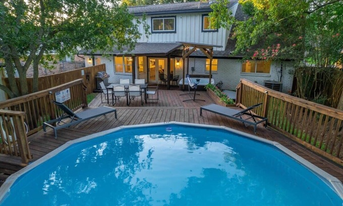 Westbury House | Stunning Modern Dream Home w Pool, Grill, Foosball