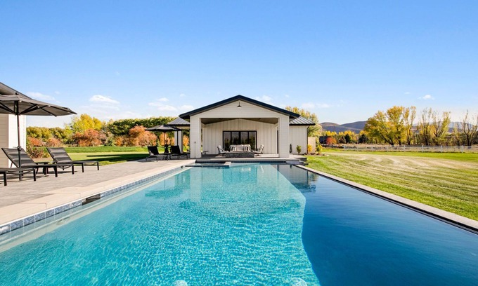Charleston Apartment | Stunning Mountain Views | Luxury Studio Pool House