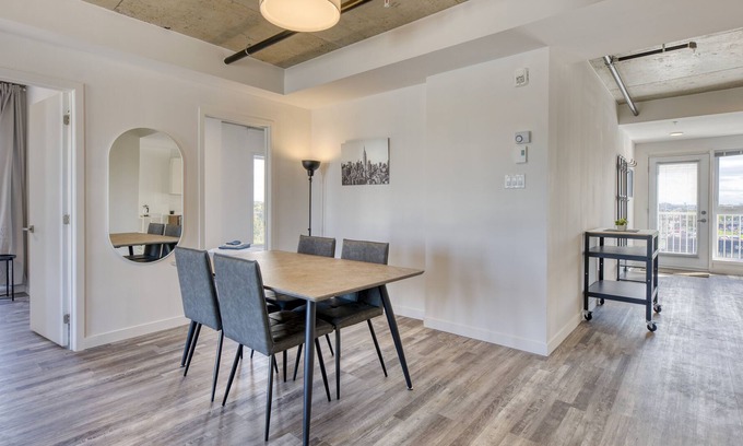 Cartierville Apartment | Stunning new condo