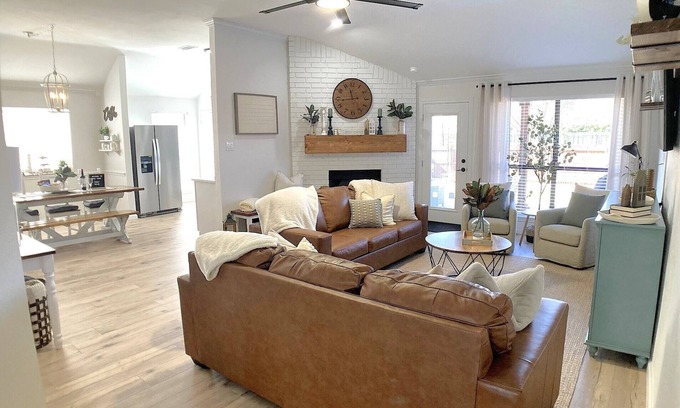 Allen House | Stunning Newly Renovated Family Friendly Home w/Hot Tub, Fire Pit + Game Room