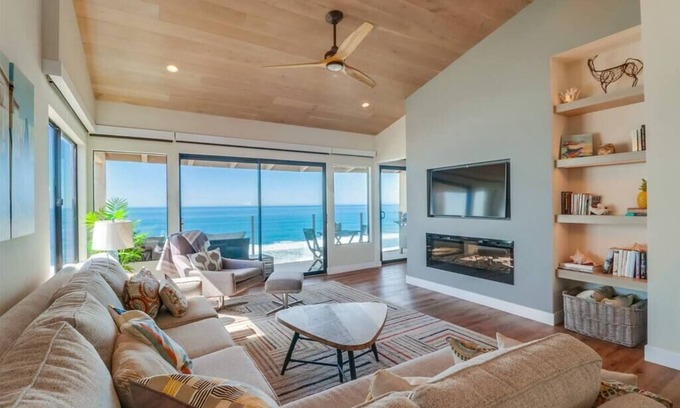 Solana Beach Condo | Stunning Ocean Trails | Luxury Collection
